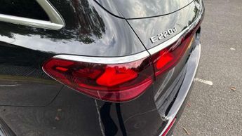 Mercedes-Benz E-Class Estate E220d AMG Line Premium 5dr 9G-Tronic