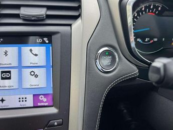 Ford Mondeo Vignale 2.0 TDCi 210 5dr Powershift