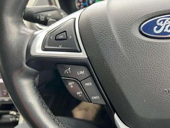 Ford Mondeo Vignale 2.0 TDCi 210 5dr Powershift
