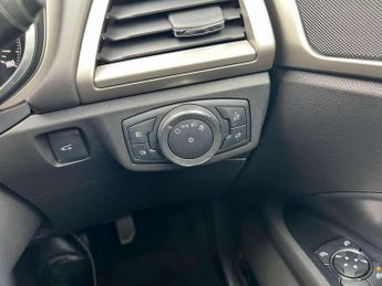 Ford Mondeo Vignale 2.0 TDCi 210 5dr Powershift