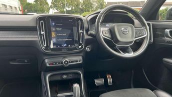 Volvo XC40 2.0 T5 R DESIGN Pro 5dr AWD Geartronic