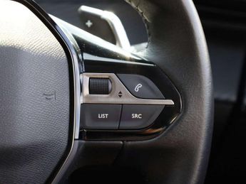 Peugeot 208 1.2 PureTech 100 Active Premium + 5dr EAT8