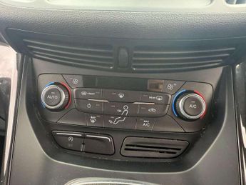 Ford Kuga 2.0 TDCi Titanium Edition 5dr 2WD