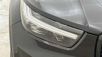Volvo XC40 1.5 T3 [163] R DESIGN 5dr Geartronic