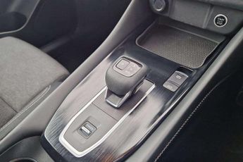 Nissan Qashqai 1.3 DiG-T MH 158 N-Connecta 5dr Xtronic