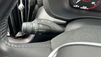 Volvo XC60 2.0 B5D Inscription Pro 5dr AWD Geartronic
