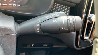 Volvo XC40 1.5 T3 [163] R DESIGN 5dr Geartronic