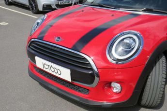 MINI Hatchback 5dr 1.5 Cooper Classic II 5dr Auto