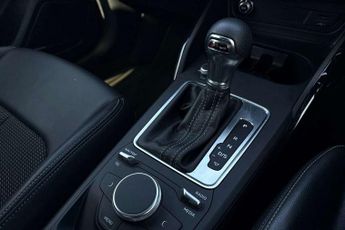 Audi Q2 35 TFSI Black Edition 5dr S Tronic