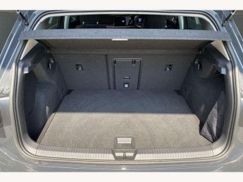 Volkswagen Golf 1.5 TSI Life 5dr