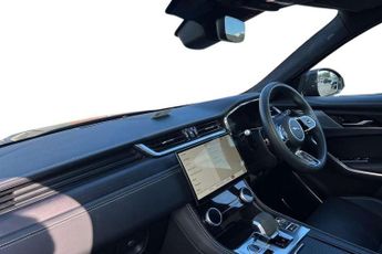 Jaguar F-Pace 2.0 D200 R-Dynamic HSE Black 5dr Auto AWD
