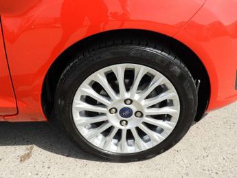 Ford Fiesta 1.0 EcoBoost Titanium 5dr Powershift