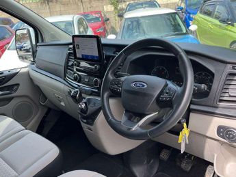 Ford Tourneo Custom 2.0 EcoBlue 130ps Low Roof 8 Seater Zetec