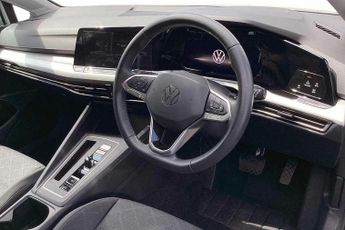 Volkswagen Golf Estate 1.5 eTSI Life 5dr DSG