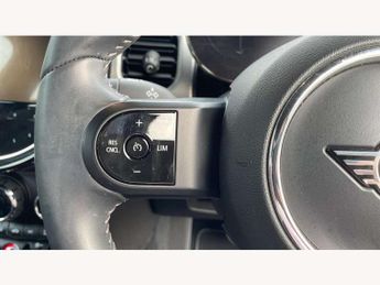 MINI Hatchback 1.5 Cooper Exclusive 3dr Auto