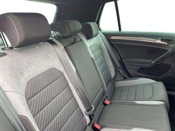 Volkswagen Golf 1.5 TSI EVO 150 R-Line Edition 5dr DSG