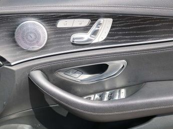 Mercedes-Benz E-Class E300d AMG Line Night Ed Prem + 4dr 9G-Tronic