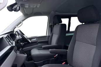 Volkswagen Transporter 2.0 TDI 150 Highline Kombi Van DSG