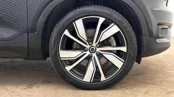 Volvo XC40 Recharge 1.5 T5 Recharge PHEV R DESIGN Pro 5dr Auto