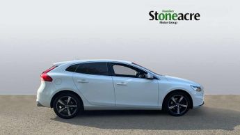 Volvo V40 T2 [122] R DESIGN Edition 5dr