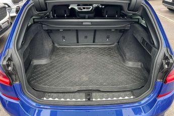 BMW 3 Series Touring 320d xDrive MHT M Sport 5dr Step Auto
