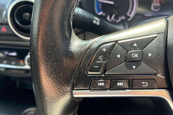 Nissan Juke 1.6 Hybrid N-Connecta 5dr Auto