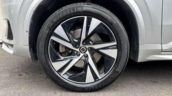 Volvo XC90 2.0 B5D [235] R DESIGN 5dr AWD Geartronic