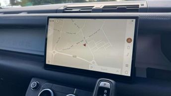 Land Rover Defender 3.0 D300 X-Dynamic HSE 90 3dr Auto