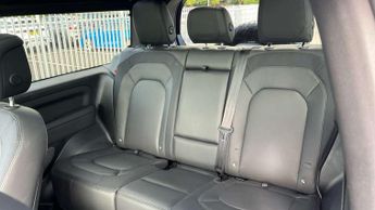 Land Rover Defender 3.0 D300 X-Dynamic HSE 90 3dr Auto