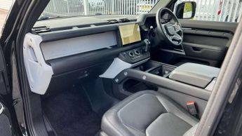Land Rover Defender 3.0 D300 X-Dynamic HSE 90 3dr Auto