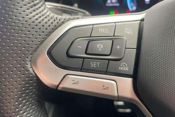 Volkswagen Tiguan 2.0 TDI R-Line 5dr DSG