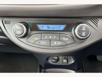 Toyota Yaris 1.5 Hybrid Icon Tech 5dr CVT