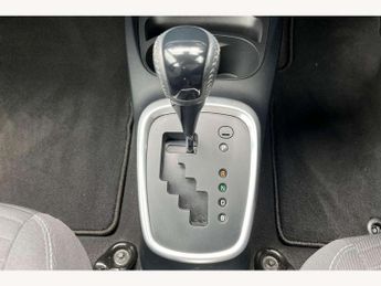 Toyota Yaris 1.5 Hybrid Icon Tech 5dr CVT