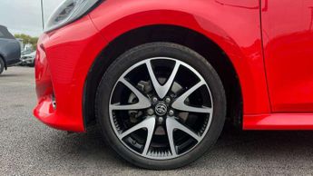 Toyota Yaris 1.5 Hybrid Launch Edition 5dr CVT