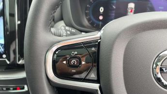 Volvo XC60 2.0 T6 [350] RC PHEV Plus Dark 5dr AWD Geartronic