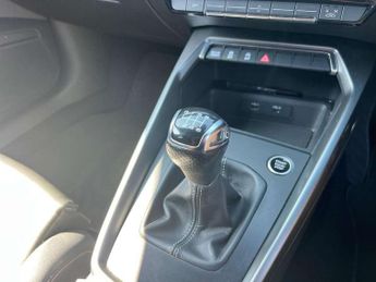 Audi Q3 35 TFSI S Line 5dr S Tronic