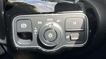 Mercedes-Benz A-Class A200 AMG Line Premium Plus Edition 5dr Auto