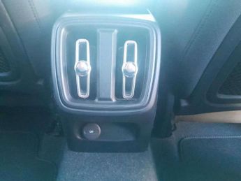 Volvo XC40 1.5 T3 [163] Momentum 5dr Geartronic