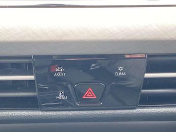Volkswagen Golf 2.0 TDI Life 5dr DSG