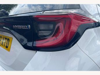 Toyota Yaris 1.5 Hybrid Design 5dr CVT