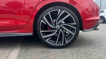 Volkswagen Golf 2.0 TDI 200 GTD 5dr DSG