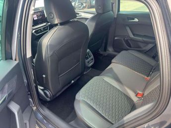 SEAT Leon 2.0 TDI EVO 150 FR 5dr DSG [DAP]