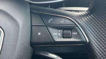 Audi Q3 45 TFSI e S Line 5dr S Tronic