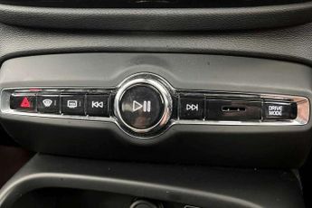 Volvo XC40 1.5 T3 [163] R DESIGN 5dr Geartronic