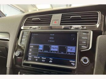 Volkswagen Golf R 2.0 TSI R 3dr DSG