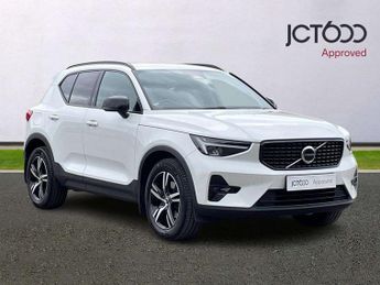 Volvo XC40 2.0 B3P Plus Dark 5dr Auto