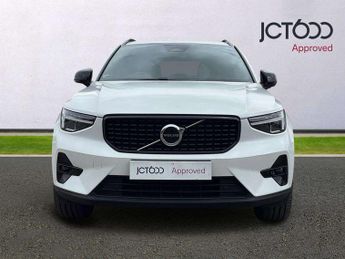 Volvo XC40 2.0 B3P Plus Dark 5dr Auto