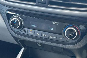 Hyundai i10 1.0 MPi Premium 5dr Auto