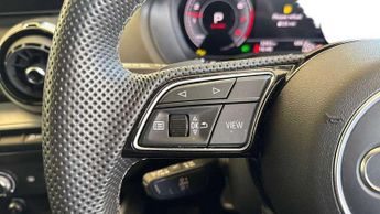 Audi Q2 35 TFSI Black Edition 5dr S Tronic