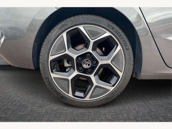 Vauxhall Astra 1.2 Turbo 130 Ultimate 5dr Auto